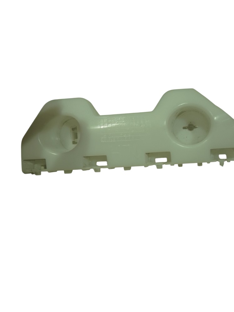 Guia parachoque dianteiro lado esqu nissan versa 2012 a 2020 2