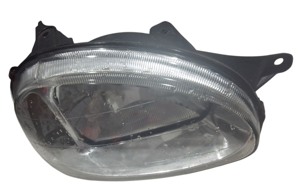 Farol dianteiro direito Chevrolet corsa milenium 1995 2004