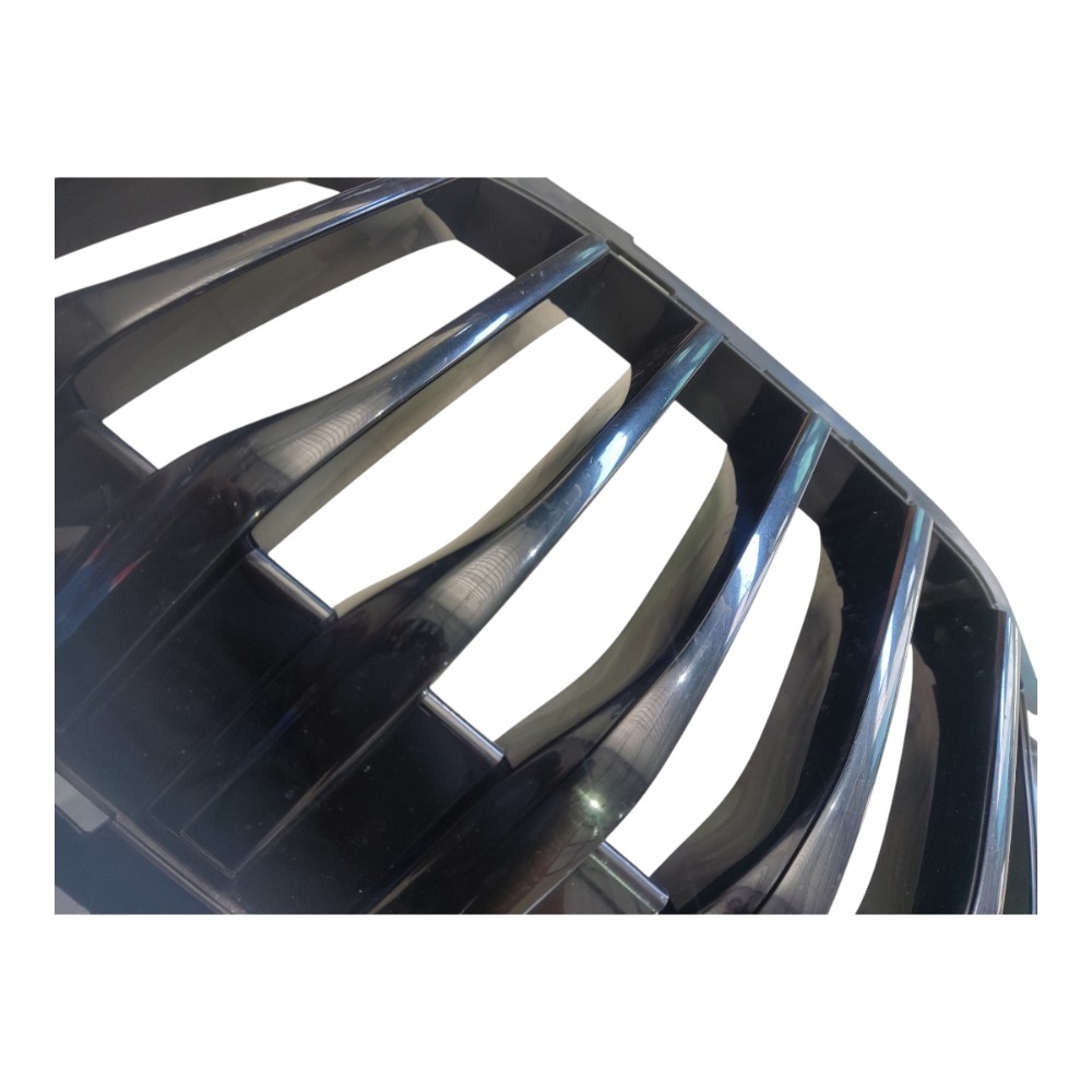 Grade parachoque bmw 218i gran Coupe Sport F44  F40 2019/20 8