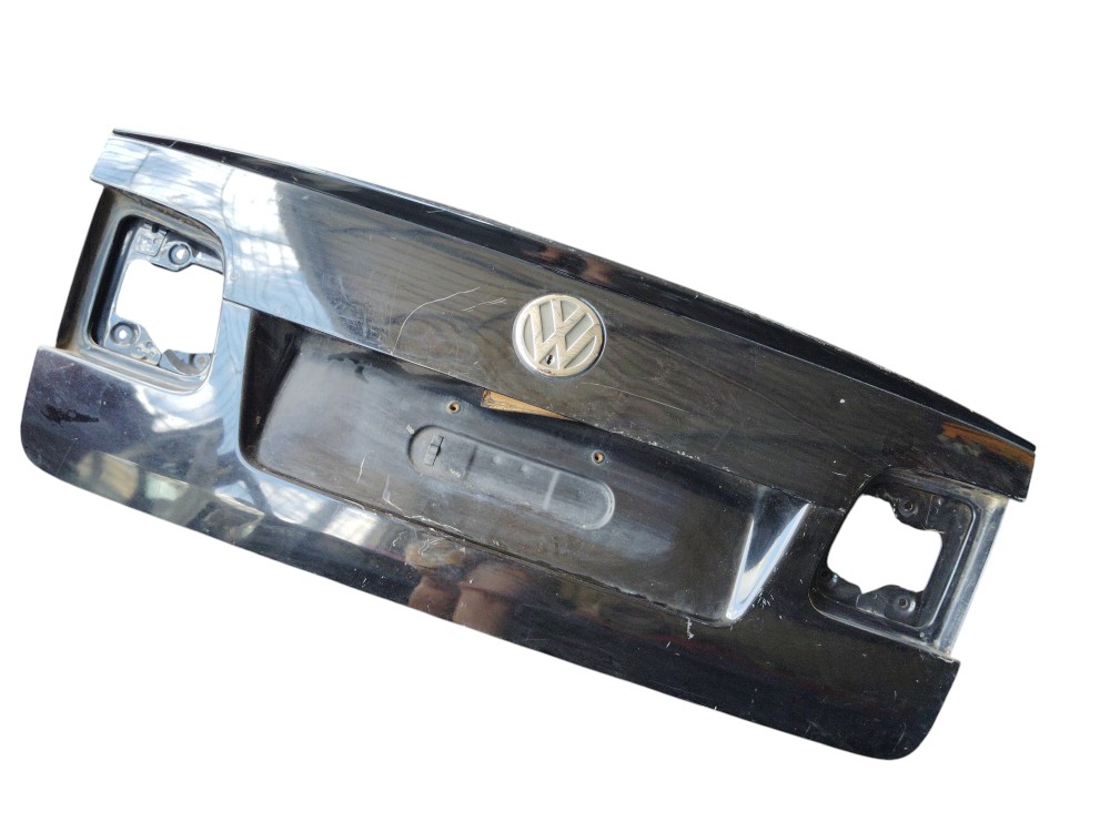 Tampa Traseira Polo Sedan Preto 2004/2014