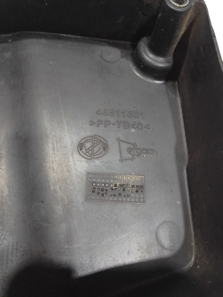 Correia Capa Tampa Dentada Superior 8v Fiat Uno 2002 A 2008 Preto 8