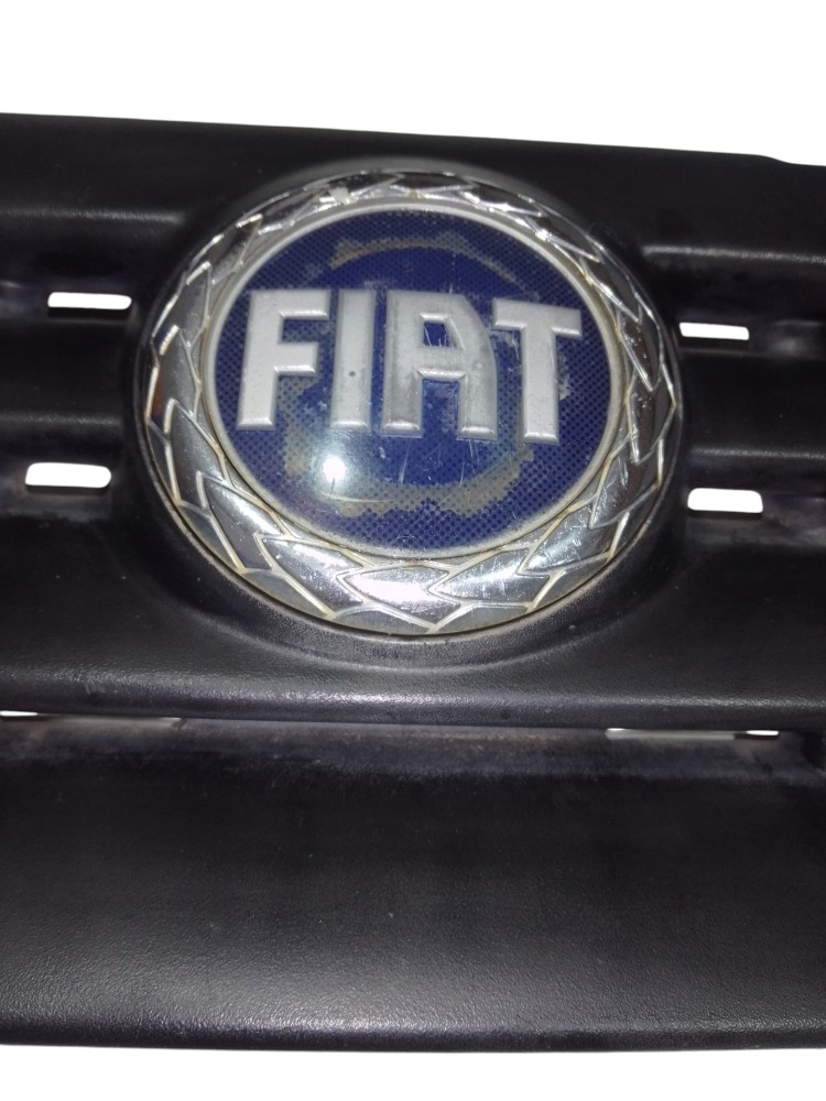 Grade Frontal Fiat Fiorino Uno 2004 A 2012 Preto Preto Preto 5