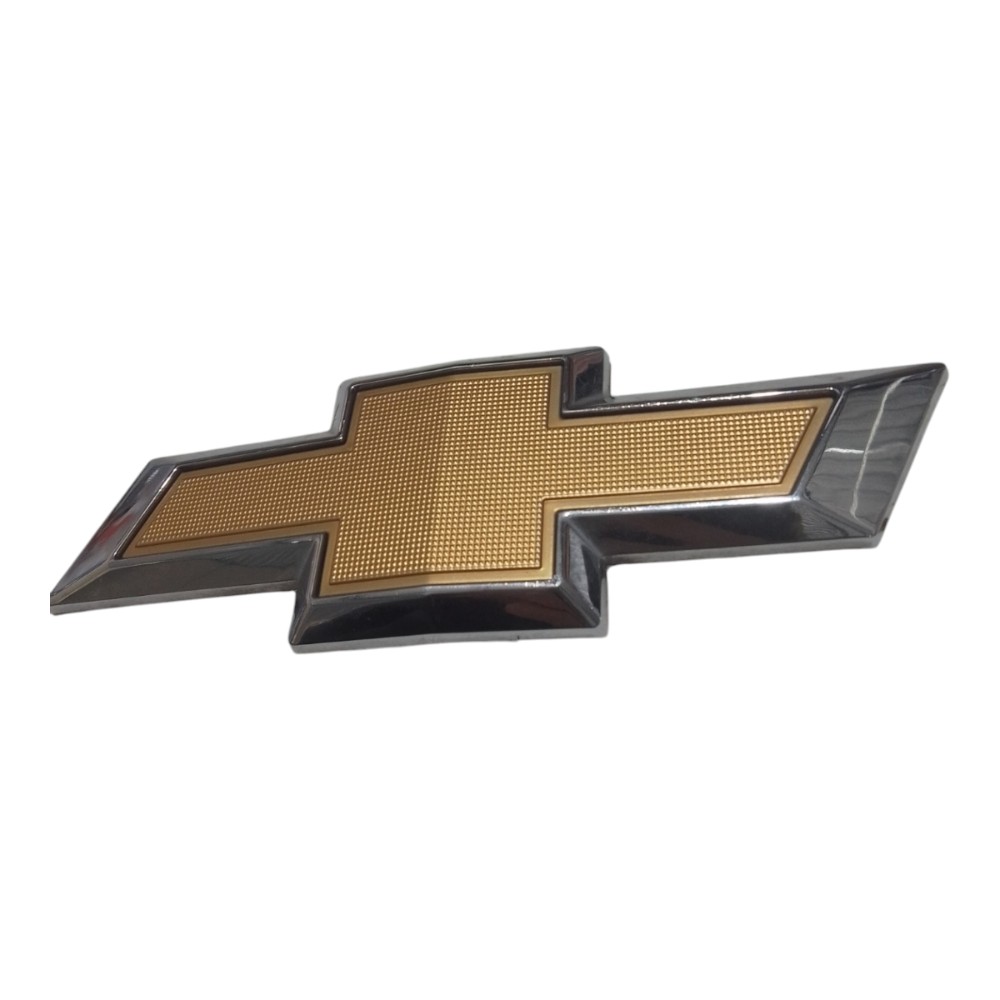Emblema Tampa Traseira Chevrolet Onix Original 52096409 Dourado 7