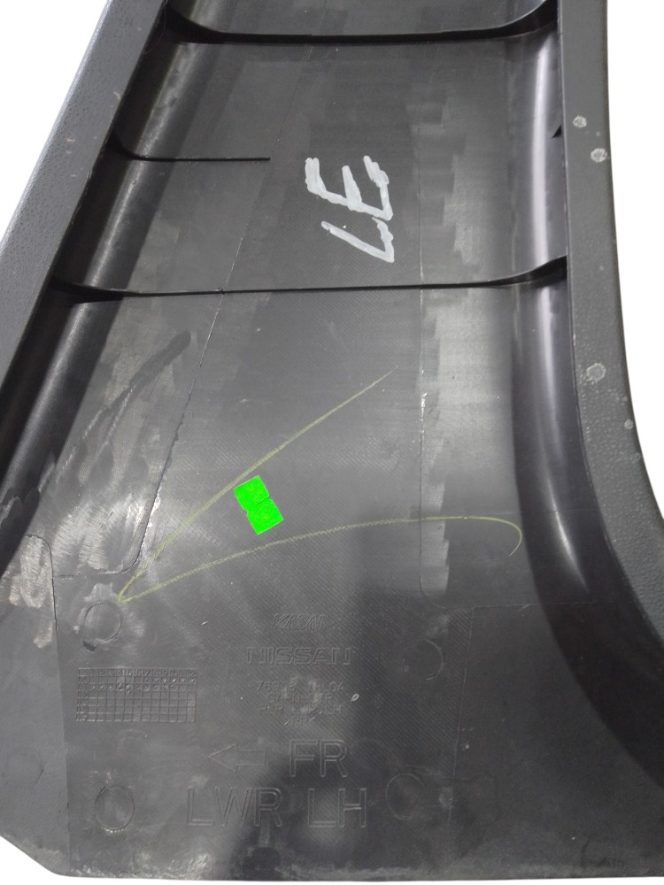 Acabamento Lado Esquerdo Nissan March 2015 A 2018 Preto 9