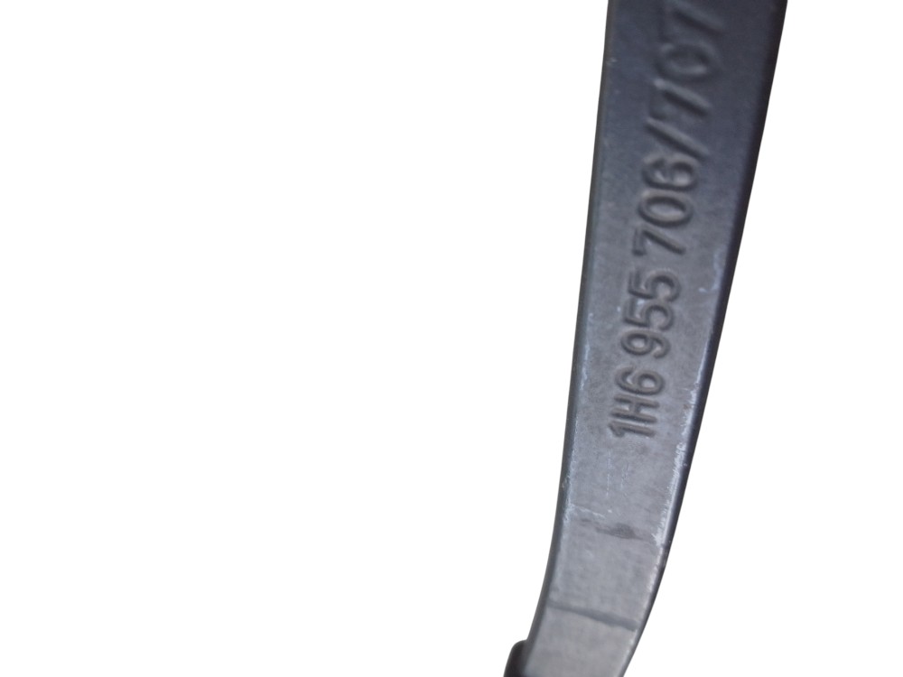 Braço Limpador Traseiro Volkswagen Golf 1996/2001 9