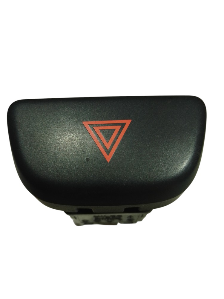 Botão pisca alerta Nissan March 2012 2016 1