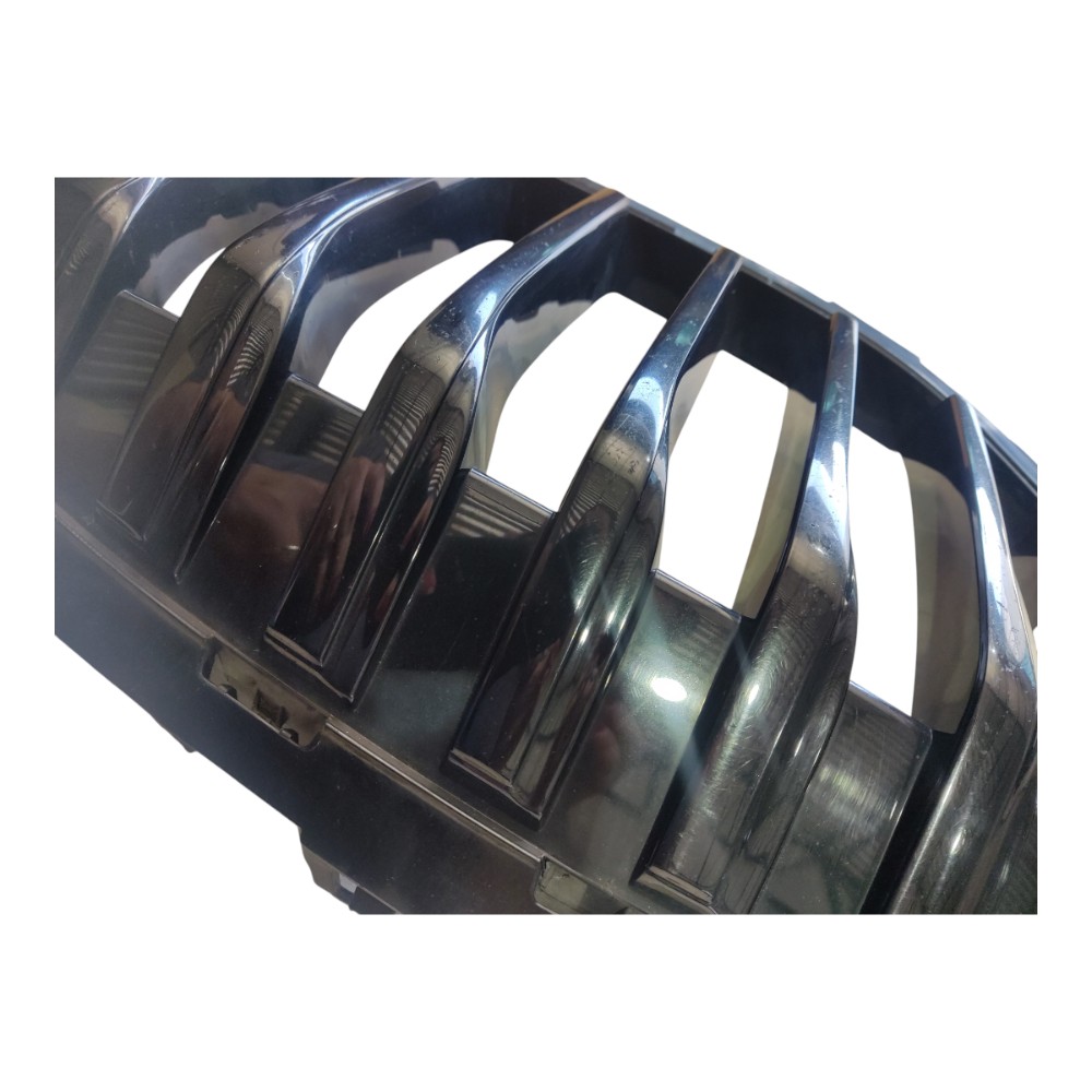 Grade parachoque bmw 218i gran Coupe Sport F44  F40 2019/20 3