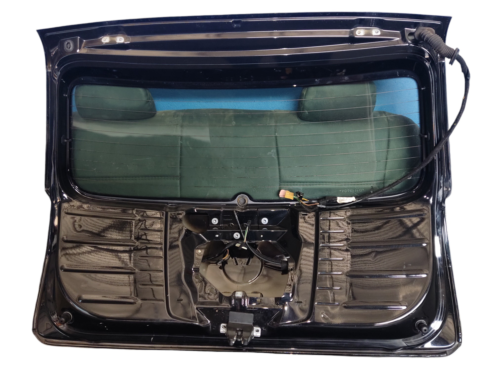 Tampa Traseira Do Porta Malas Volkswagen Fox 2013 – Preta Preta 2