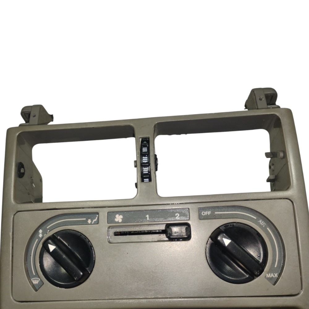 Moldura Central Painel Comando Ar Fiat Uno Mille V19 2