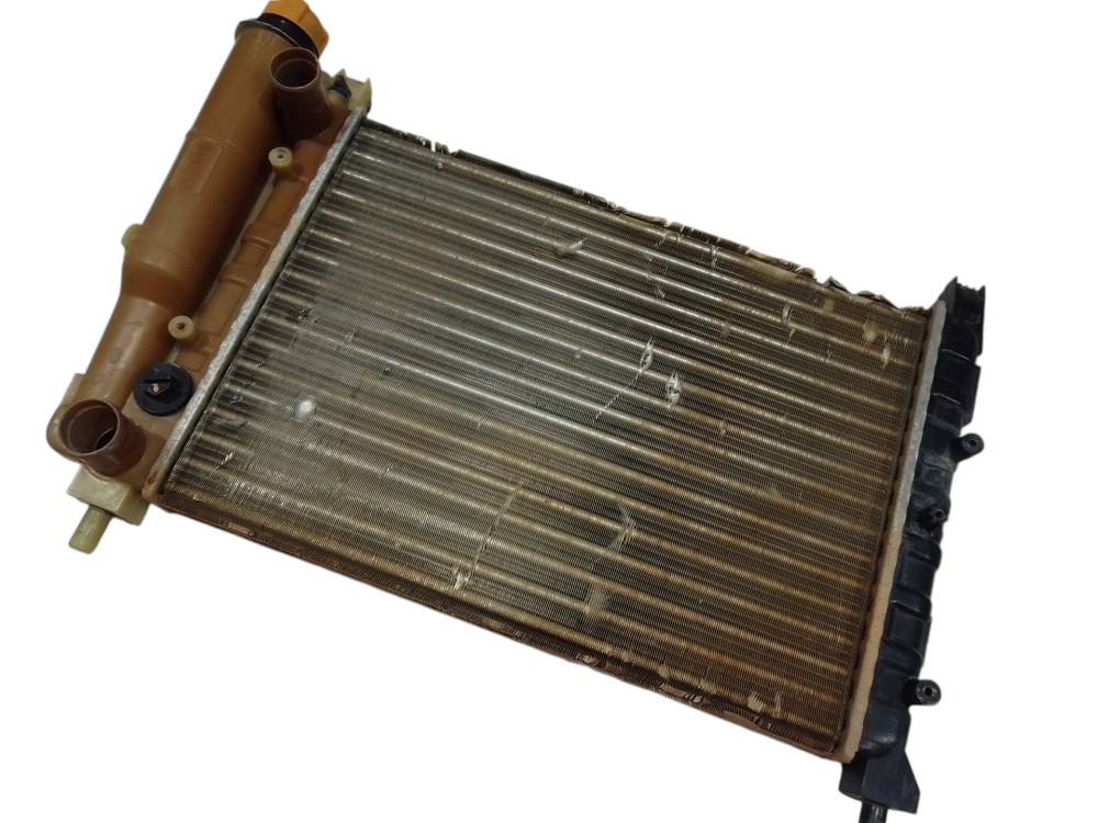 Radiador Fiat Uno Mille Fiorino Elba 1994 2000 6