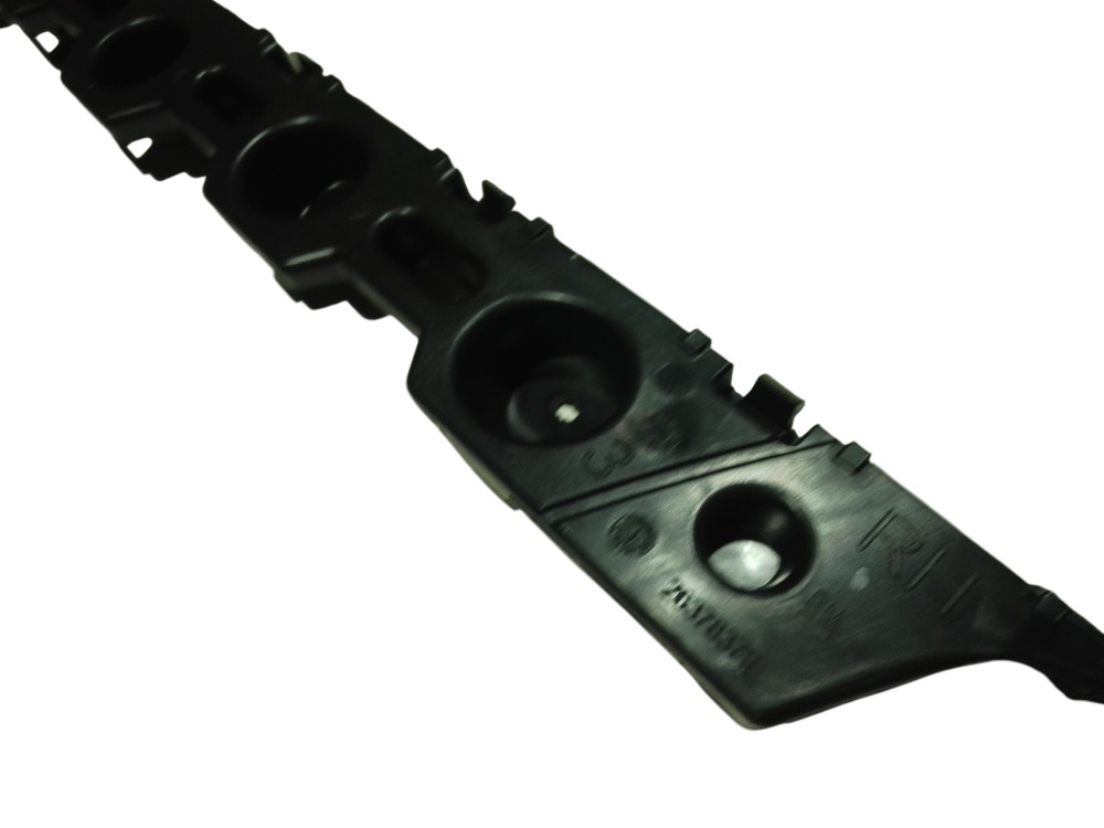Guia parachoque direito Chevrolet original onix 2020 2024 7