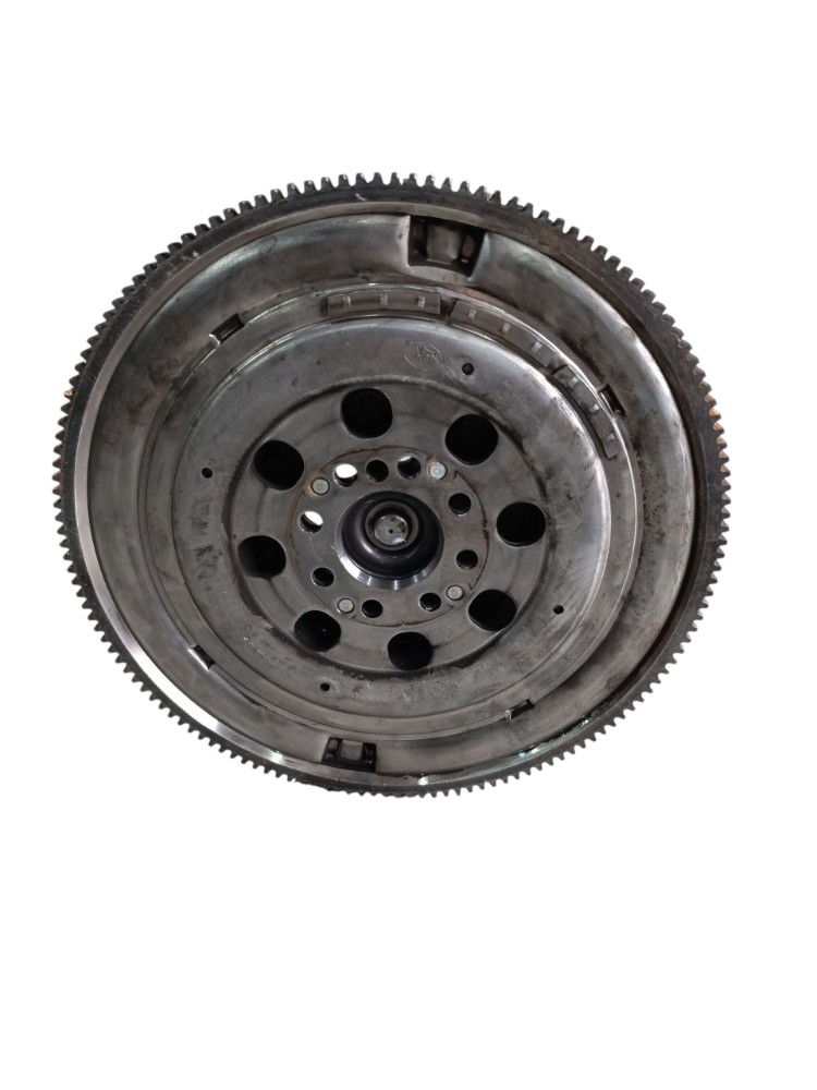 Volante Do Motor Mb Sprinter Om651 2.2 A6510300600
