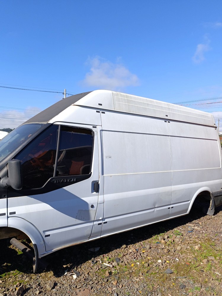 Carroceria Ford Transit 2010 3