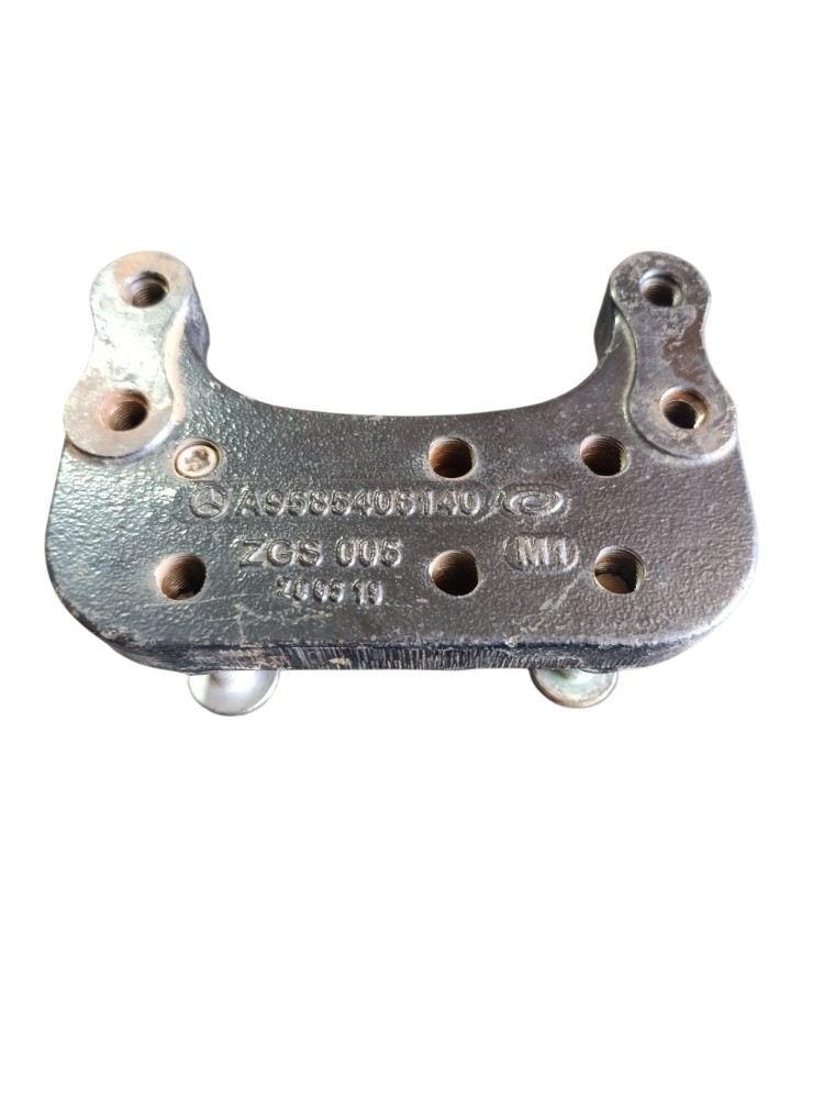 Suporte Traseiro Caixa Bateria Mercedes Actros A9585406140