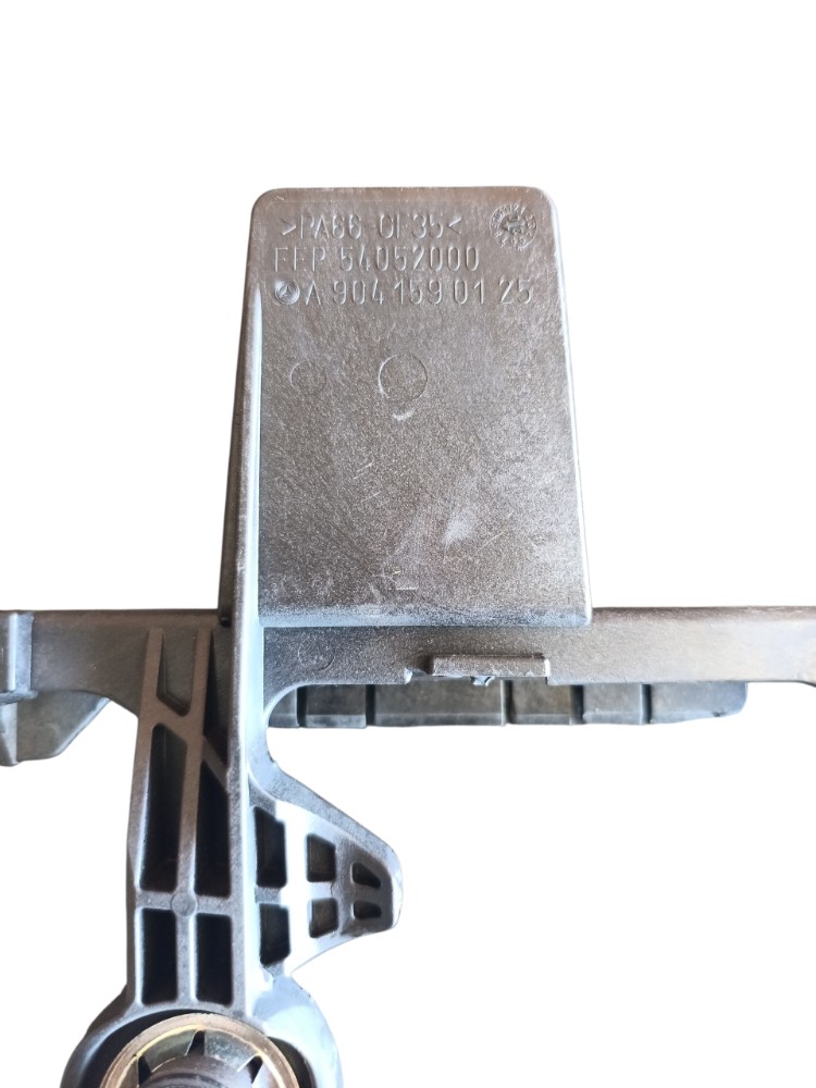 Suporte do chicote injeção MB Accelo OM924 A9041590125 3