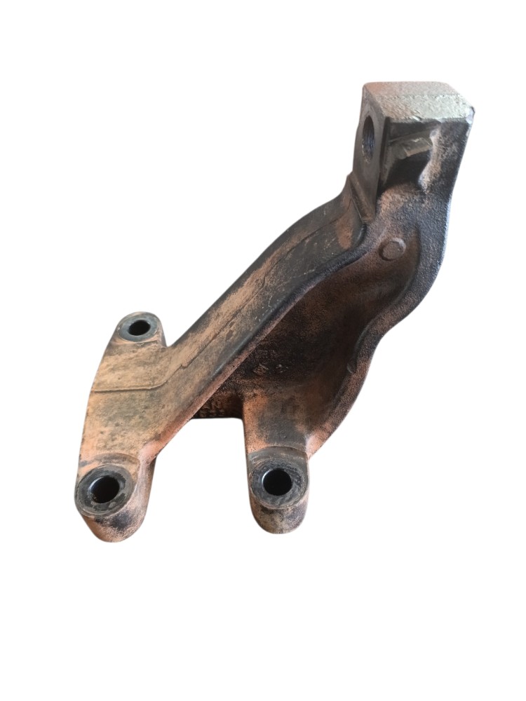 Suporte dianteiro Motor Man Tgx 3055 2