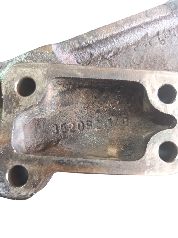 Suporte Filtro Do Óleo Mb Om352 3520921140 2