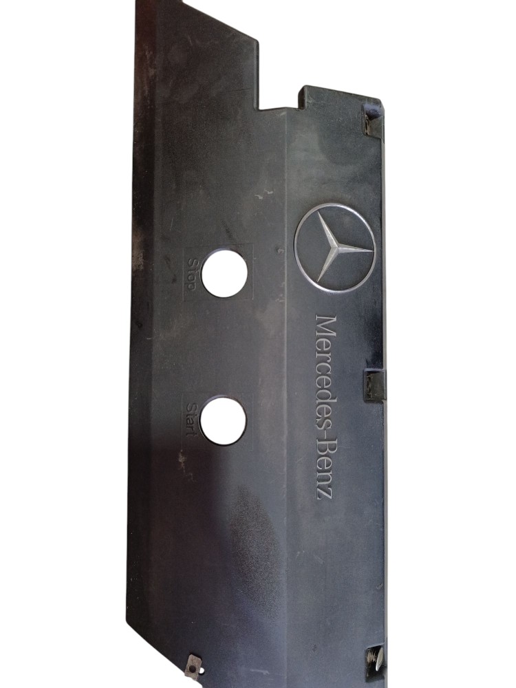 Acabamento Moldura Motor Mb Axor 1933 2009 9060741647 3