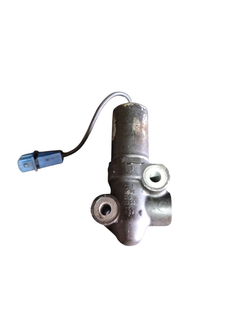 Válvula Óleo Motor Mb Axor 1933 2009 9060160204