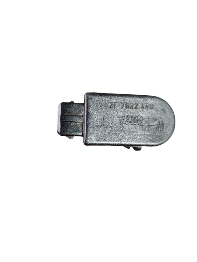 Sensor Nível Óleo Hidráulico Zf 7632440 2