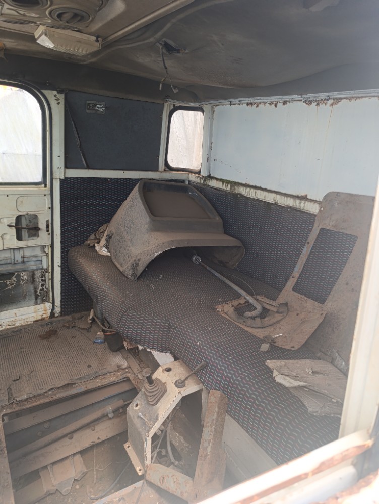 Cabine Branca Volvo N10 Ano 1986 5