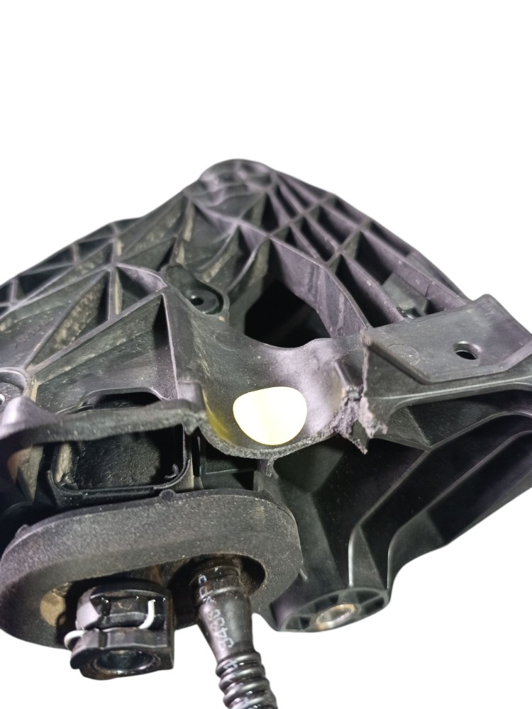 Pedal Embreagem Mb Sprinter 2022 Com Detalhe A9072900000 5