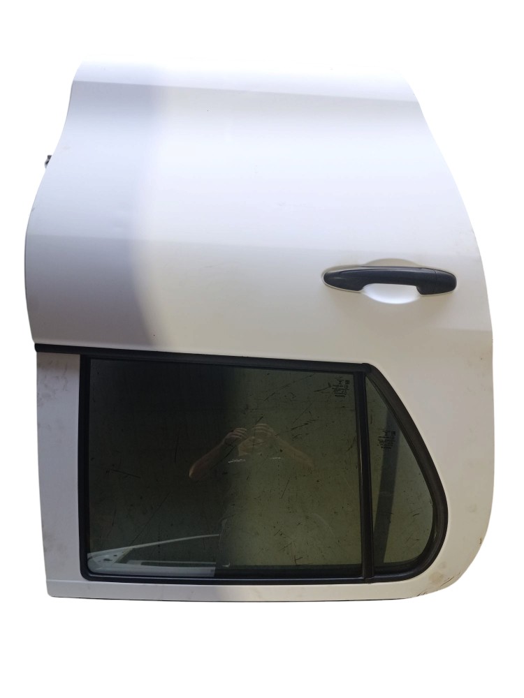 Porta Traseira Lado Direito Hilux 2.8 17/18 Com Detalhe