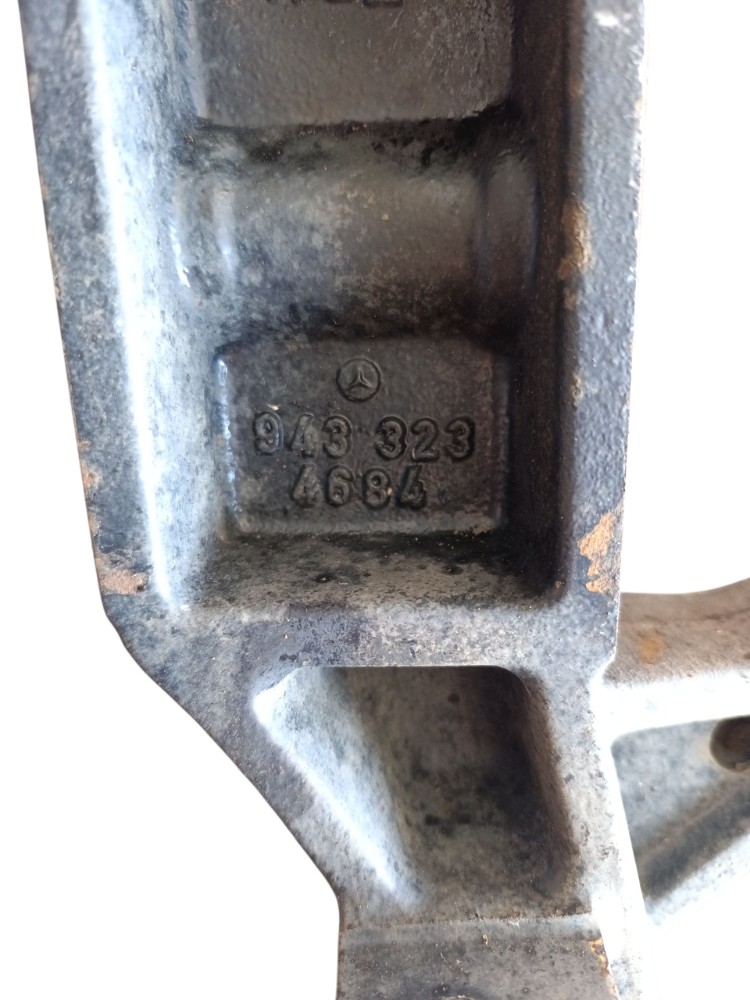 Suporte Barra Estabilizadora Ld Mercedes Axor 9433234784 4