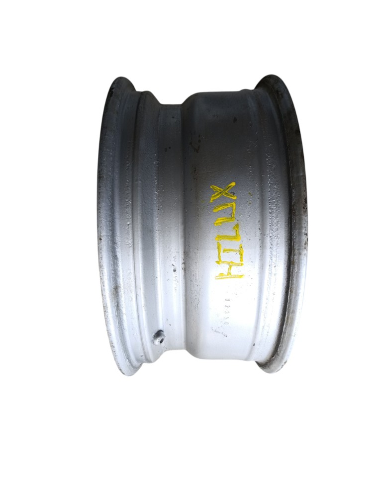 Roda Toyota Hilux Aro 16 3