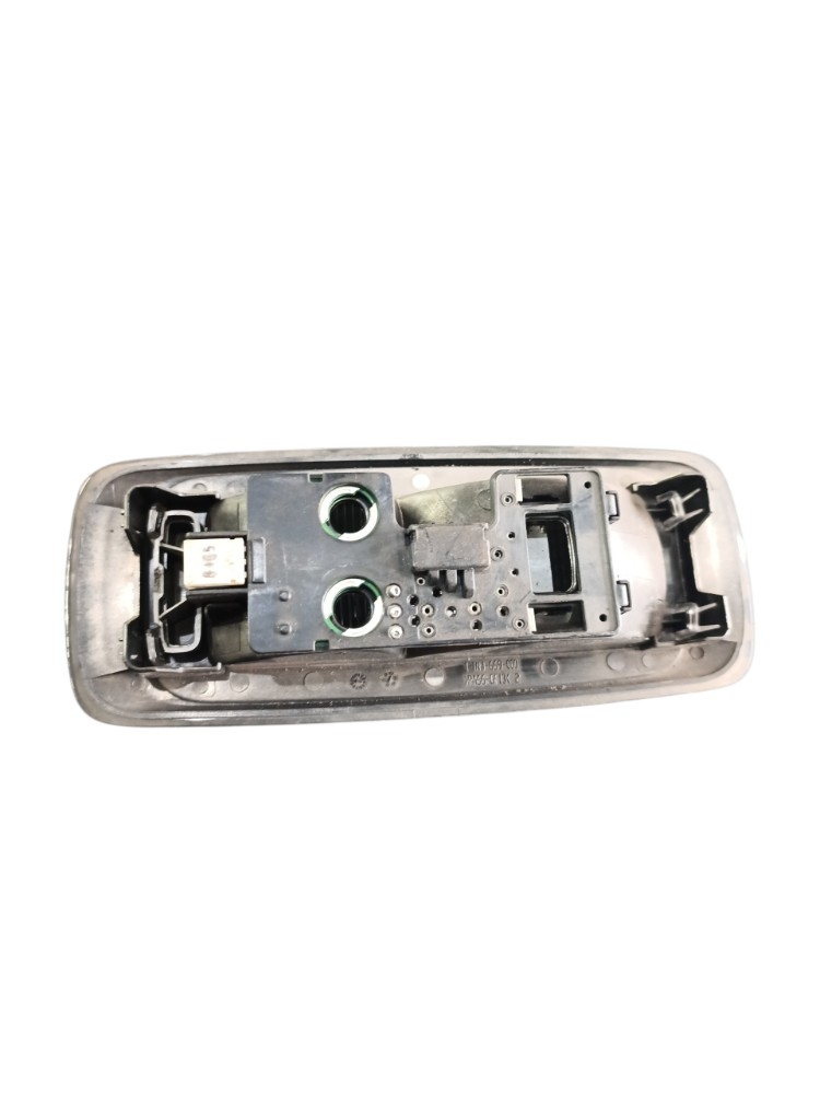 Luz De Cortesia Para Caminhão Volvo 82368365 2