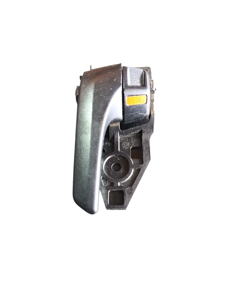 Maçaneta Interna Porta Traseira Esquerda  Hilux 2.8 2018 2