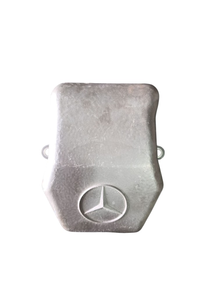 Tampa de valvula motor MB axor Actros A4570100930 1