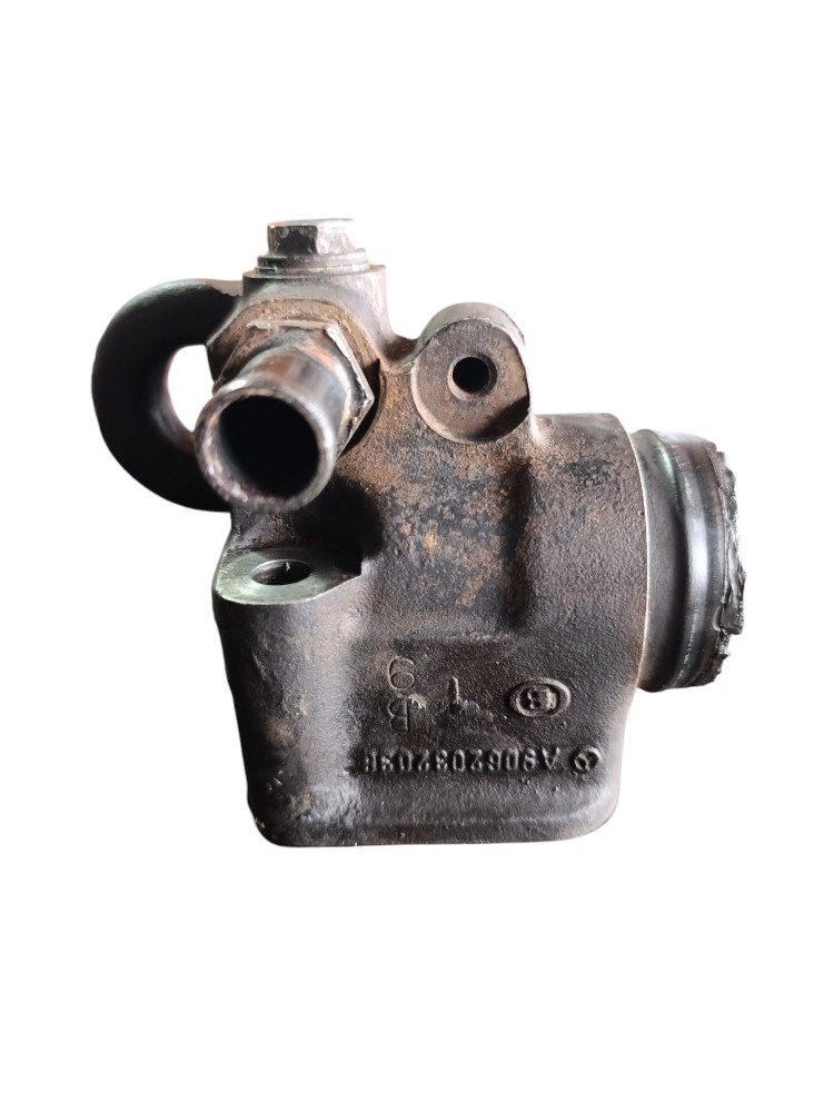 Conexão Bomba Dágua Mercedes Axor 1933 2009 A9062032036 3