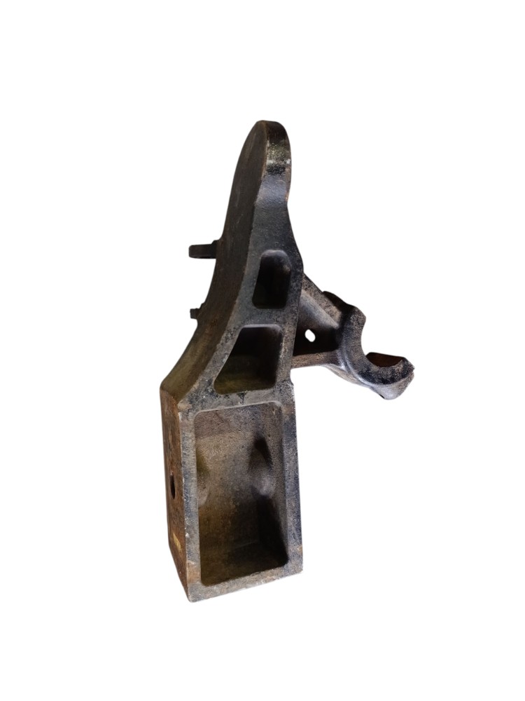Suporte barra estabilizadora diant esq MB Actros A9433234684 2