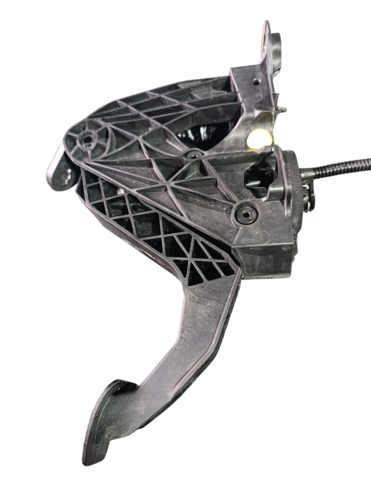 Pedal Embreagem Mb Sprinter 2022 Com Detalhe A9072900000 2