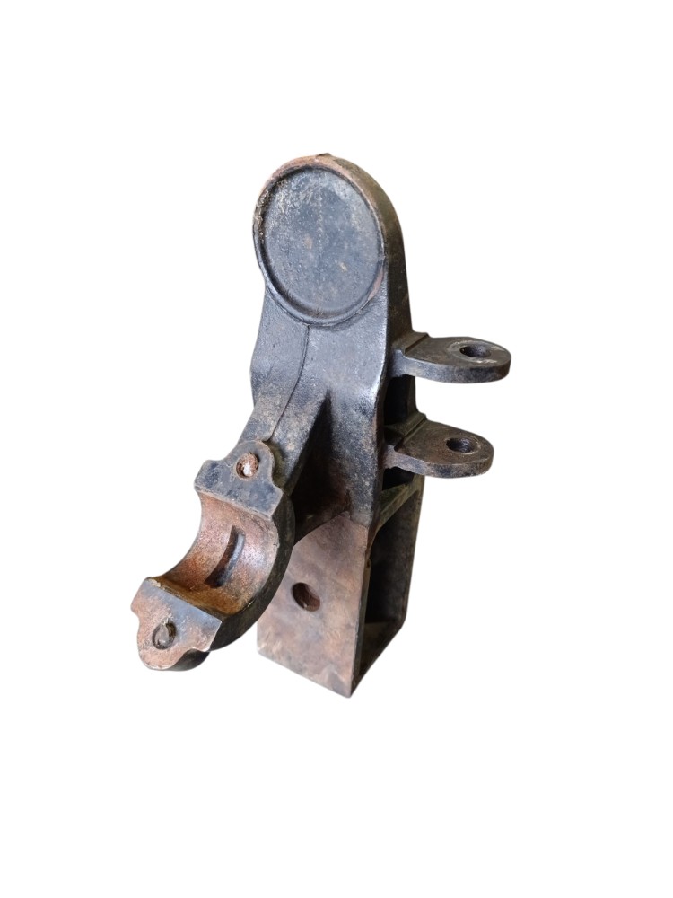 Suporte barra estabilizadora diant esq MB Actros A9433234684