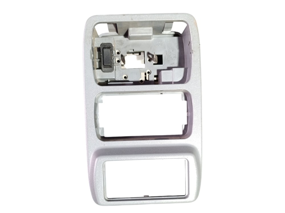 Moldura Luz Do Teto Mb Actros 2646 A9438200043
