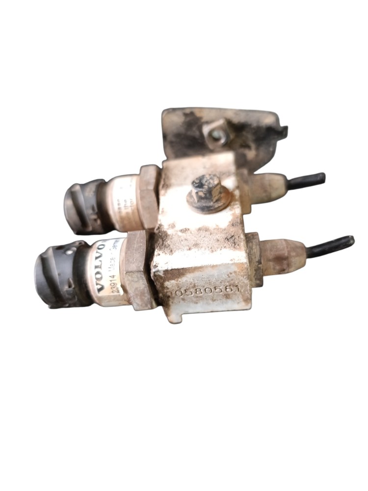 Sensor/distribuidor Pressão Ar Volvo Fm / Fh 20829689 3