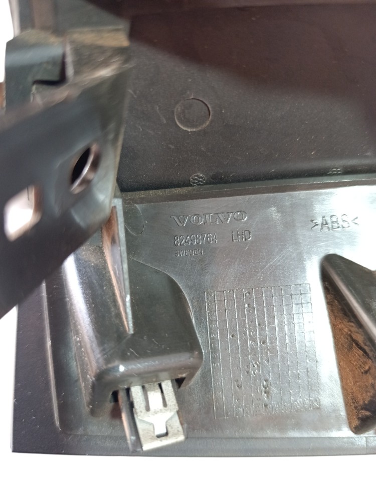 Moldura painel volvo fh 500 new 82498764 3