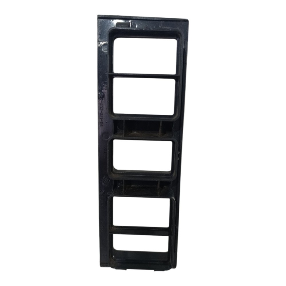 Moldura botões interruptores c/detalhe Volvo FM 3175615 2
