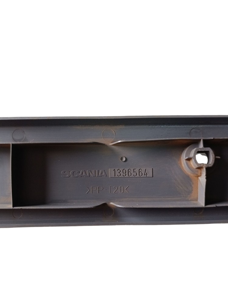 Revestimento Interno Superior Coluna Scania P124 S4 1396564 3