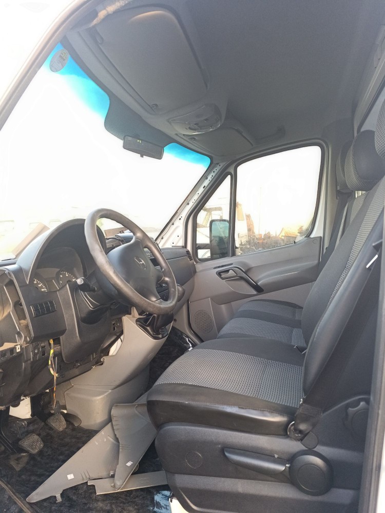 Cabine Mercedes Sprinter 2016 5