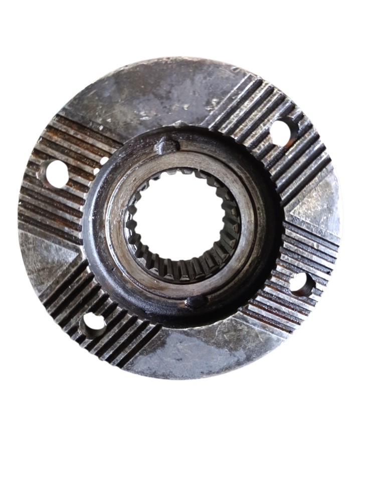 Flange Acoplamento 4 Furo 21 Dente Caixa Volvo Vt 8172618 2