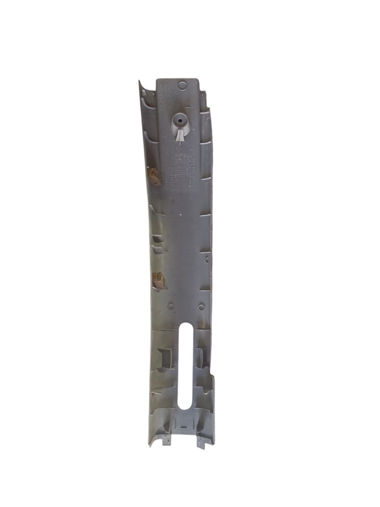 Moldura Coluna Direita Renault Master 2.5 2006 7700351799