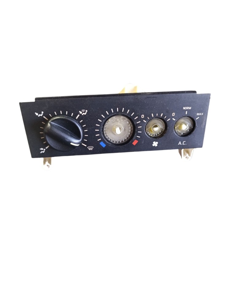 Comando ar condicionado Renault Master com detalhe A36251169