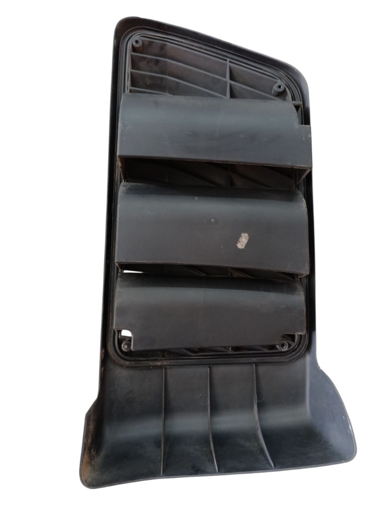 Defletor De Ar Mb Actros 2646 2014 A9418300166 2