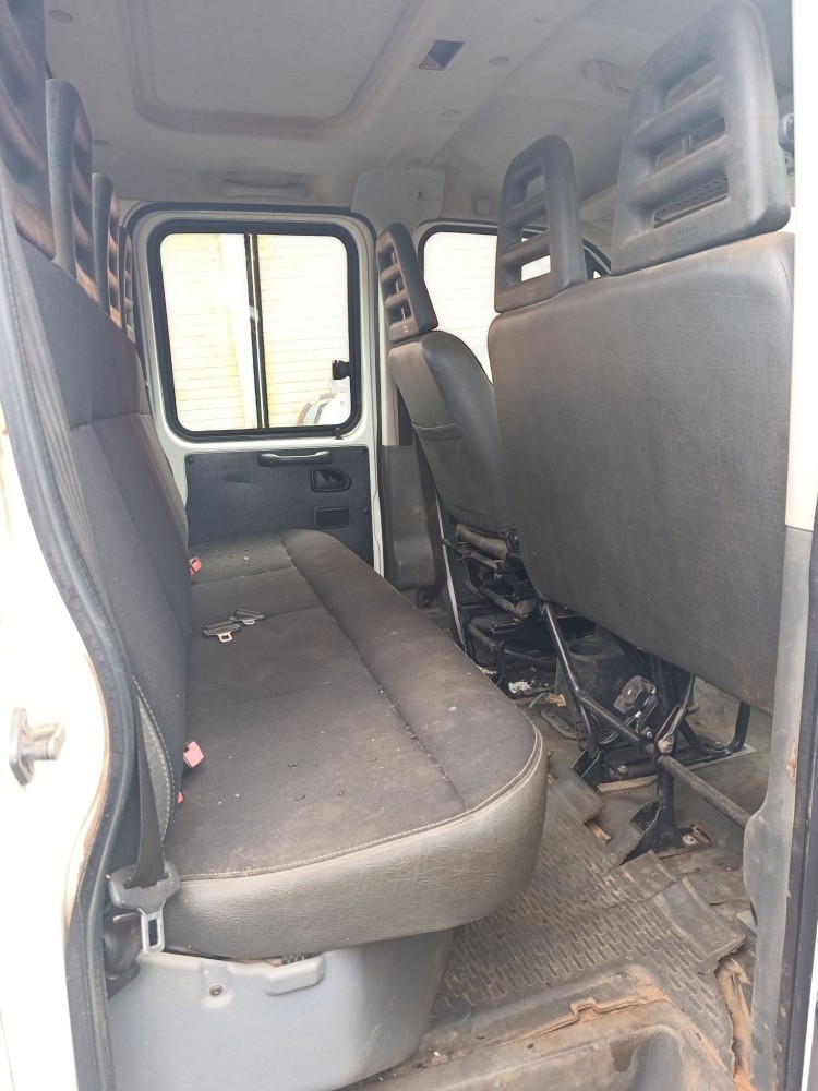 Cabine Dupla Iveco Daily 70c17 2013 6