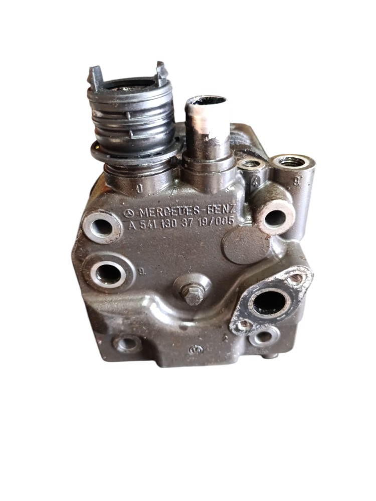 Cabeçote Compressor De Ar Mb Actros Om 501 V6 A5411303719 2