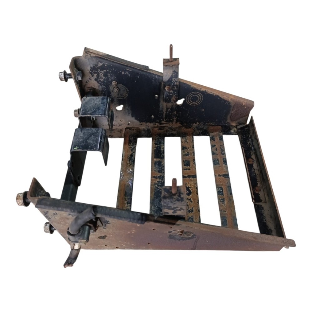 Suporte Caixa Bateria Mb Accelo 1016 A9795400114 4