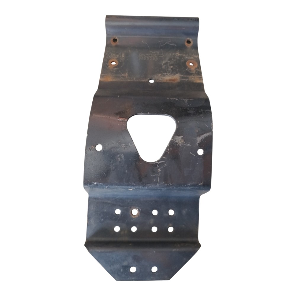 Chapa Suporte Lanterna E Placa C/detallhe Volvo Fm 8158256 1